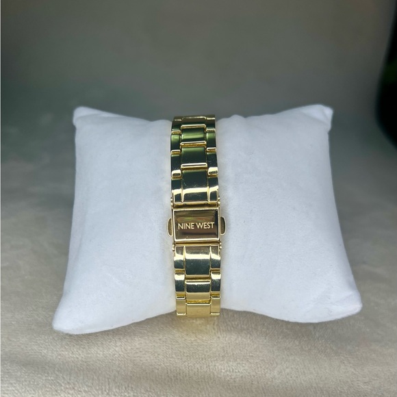 Nine West | Women's Crystal Accented Bracelet Watch - Picture 5 of 8